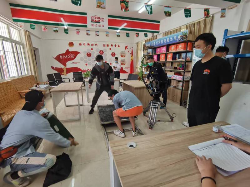 合山市广告片拍摄公司：极简主义践行者，少即是多的视觉哲学
