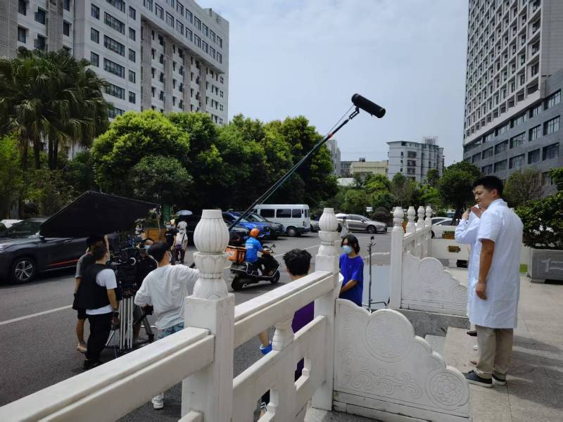 合山市广告片拍摄公司低成本实现高规格制作的诀窍